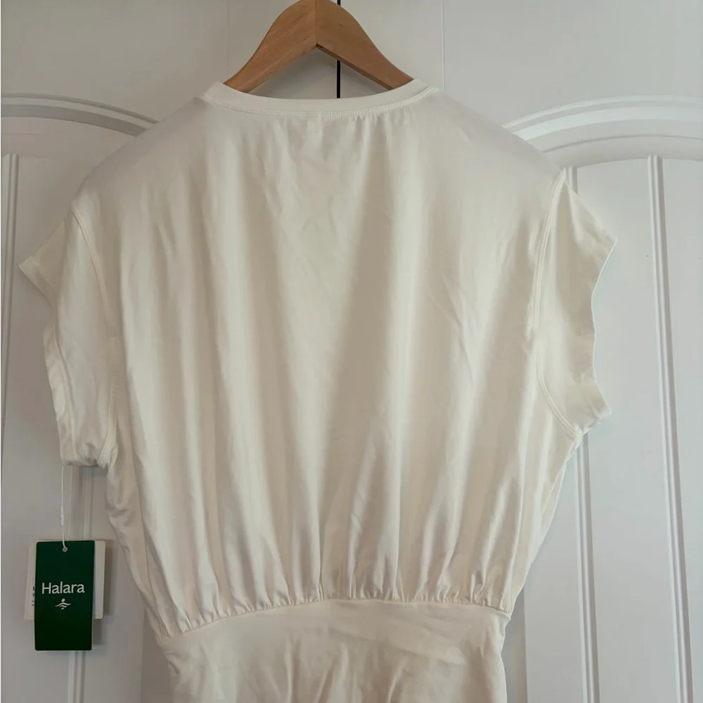 Halara NWT Women's Round Neck Batwing Sleeve Work T-Shirt White Size Small NEW - Picture 10 of 13
